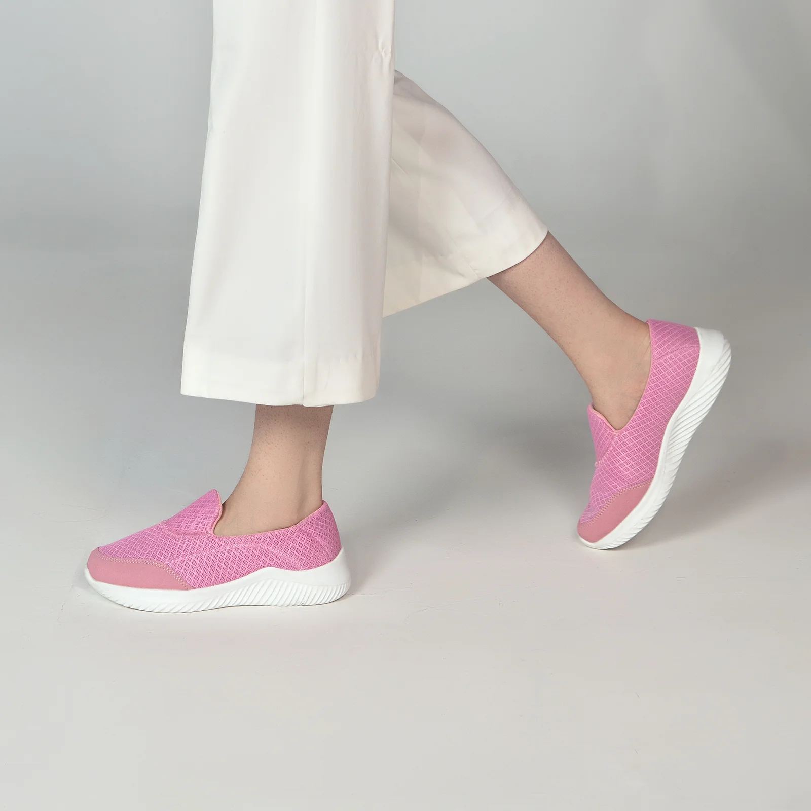 Women's Mesh Runners - Image 3