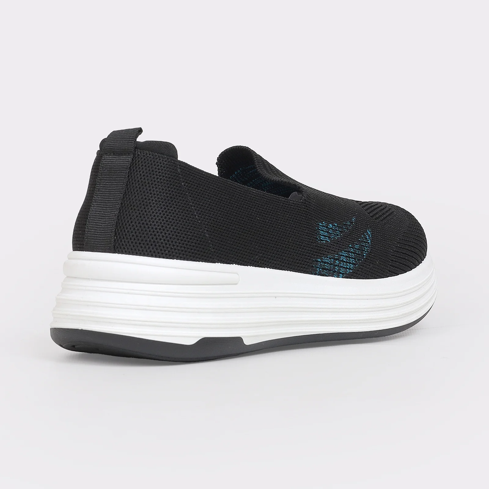 Women Sneaker - Image 4