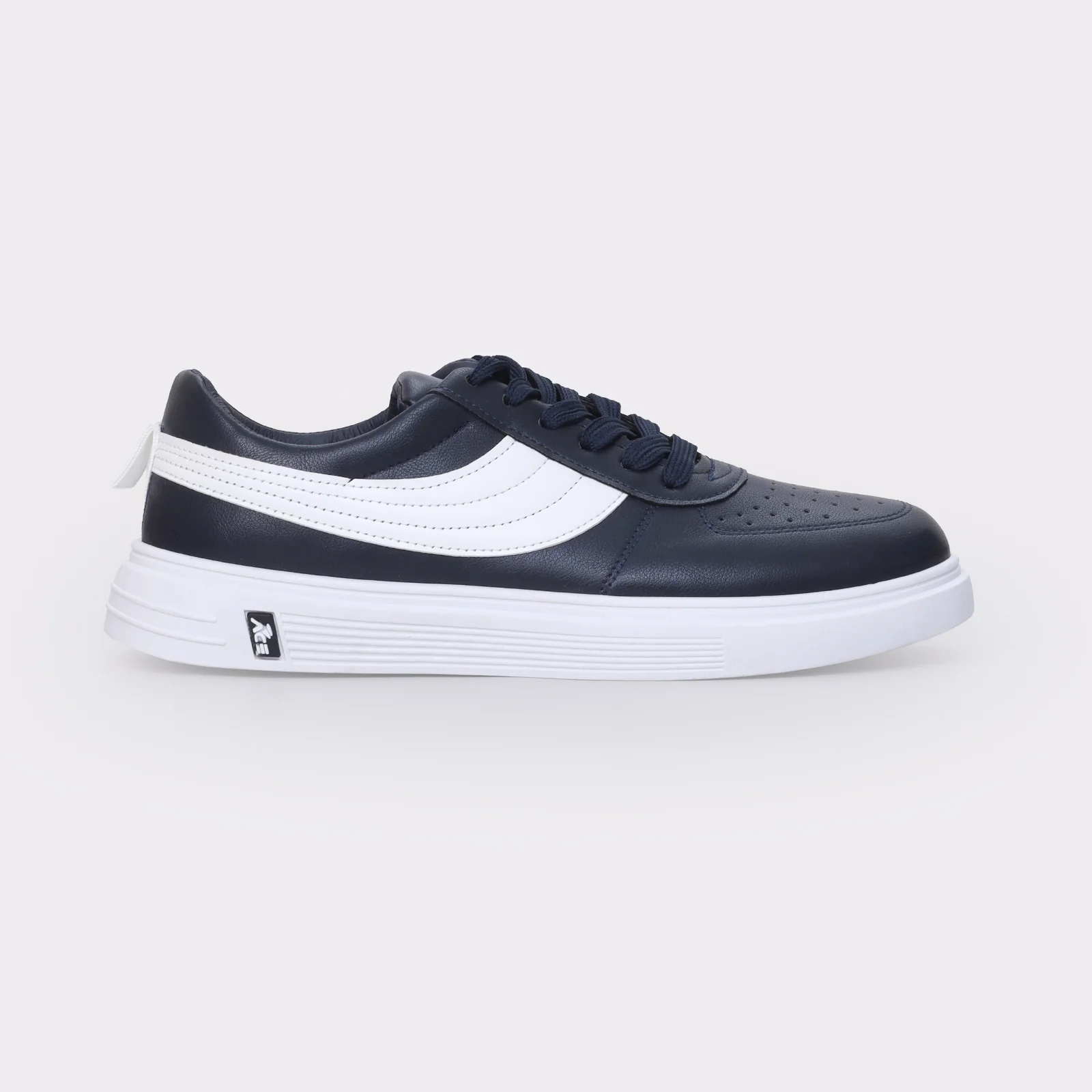 Men's dailywear sneakers - Image 3