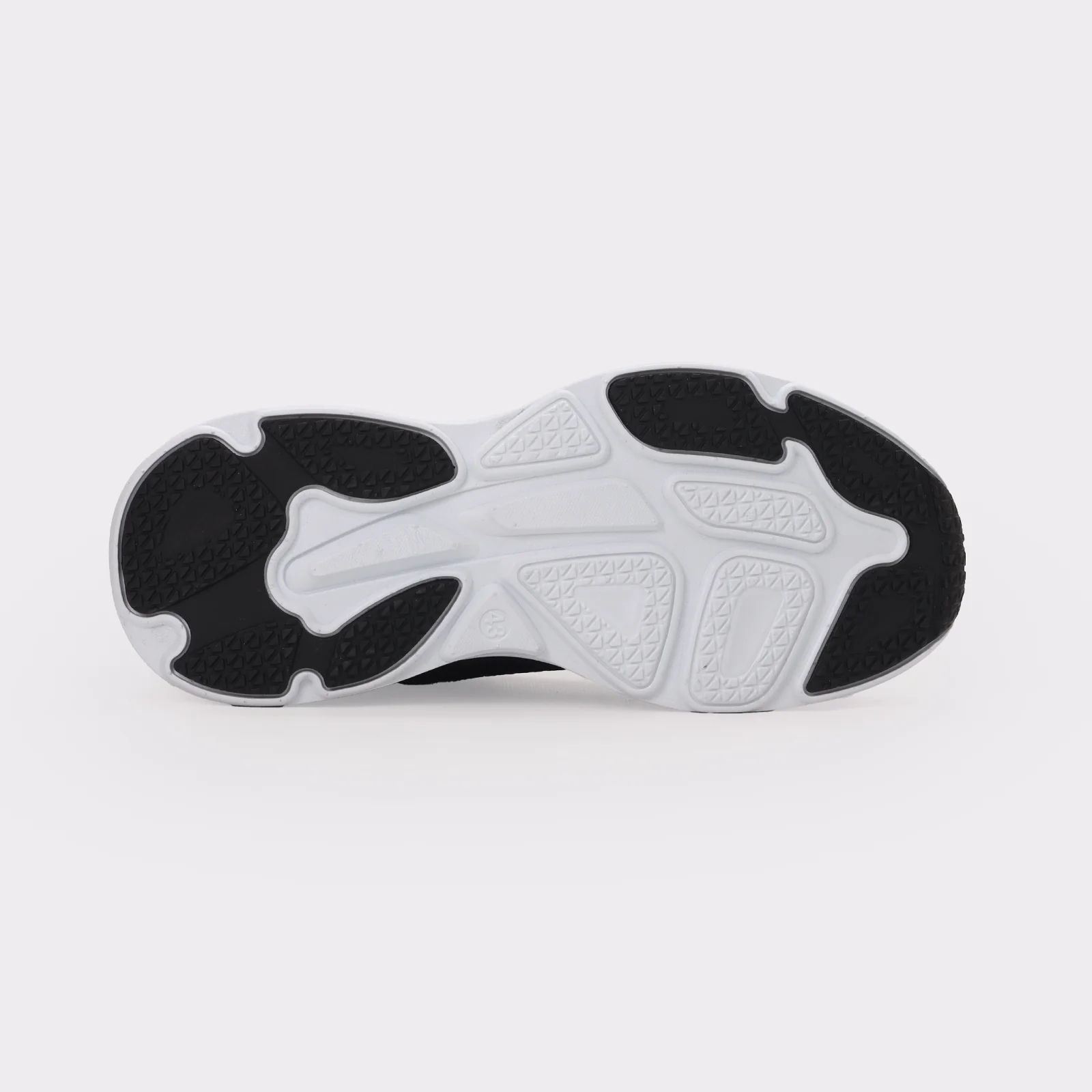 Men Everyday Sneakers - Image 6