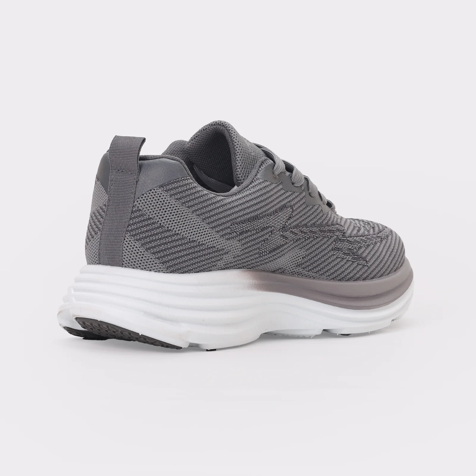 Men Everyday Sneakers - Image 5