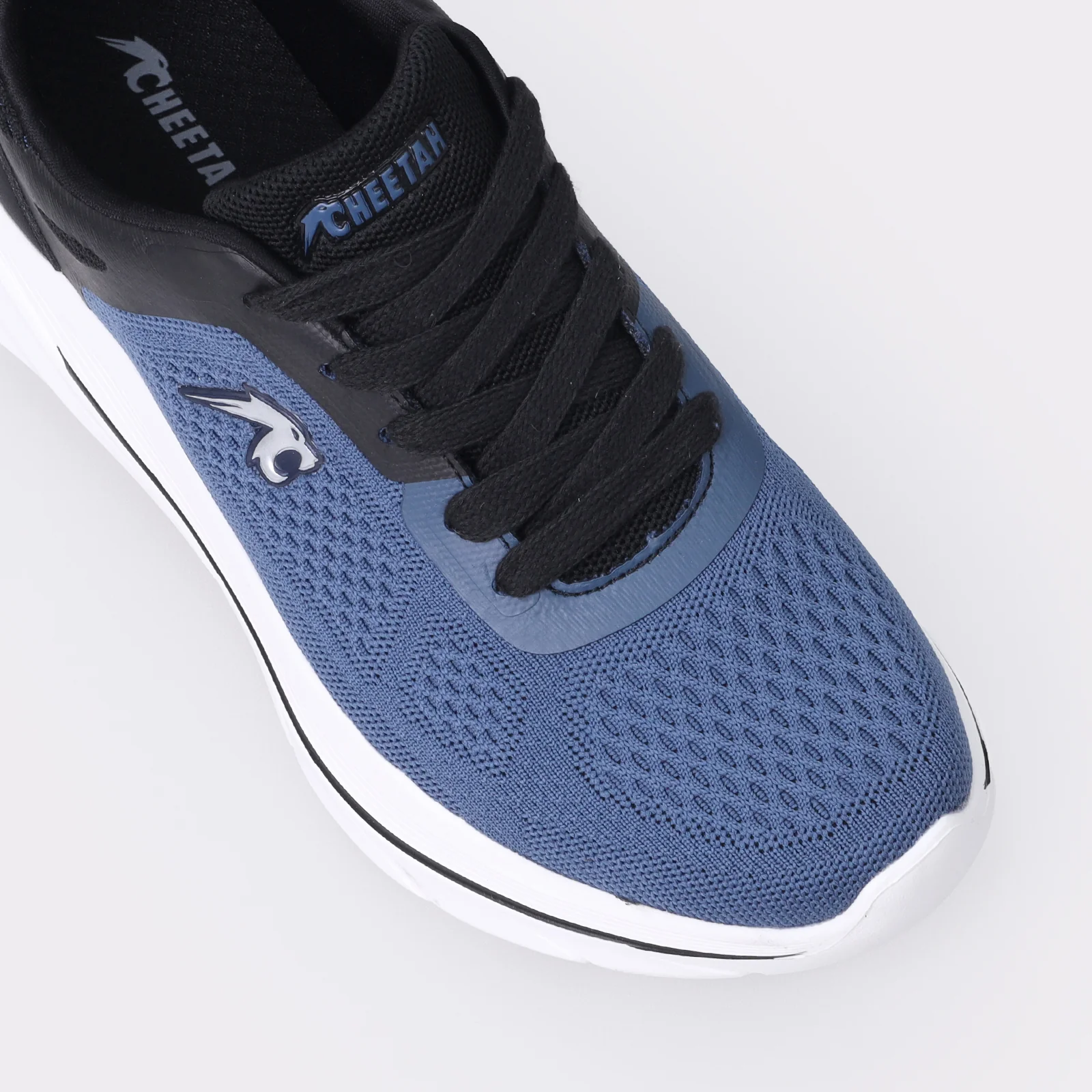 Men Everyday Sneakers - Image 7