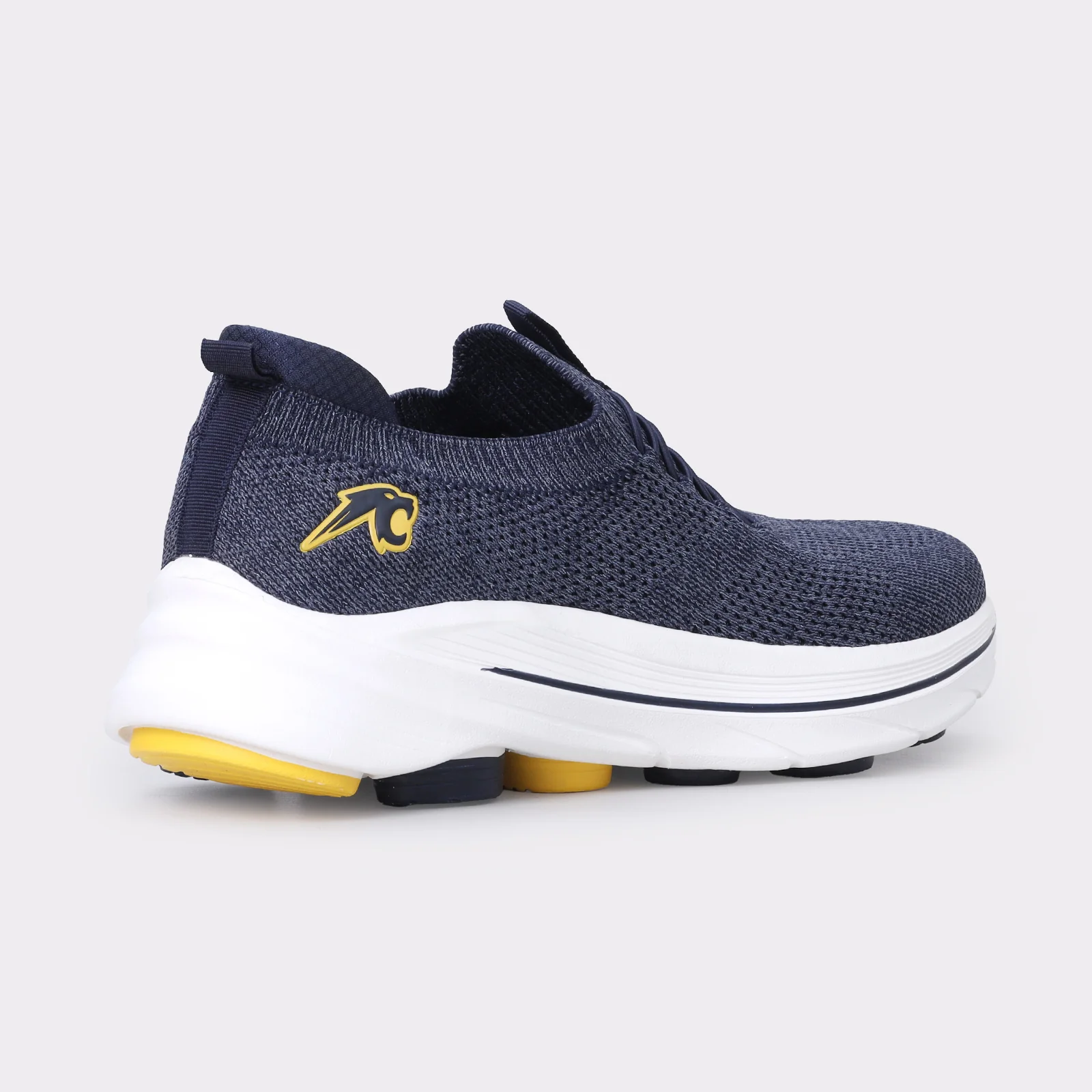 Men Everyday Sneakers - Image 5