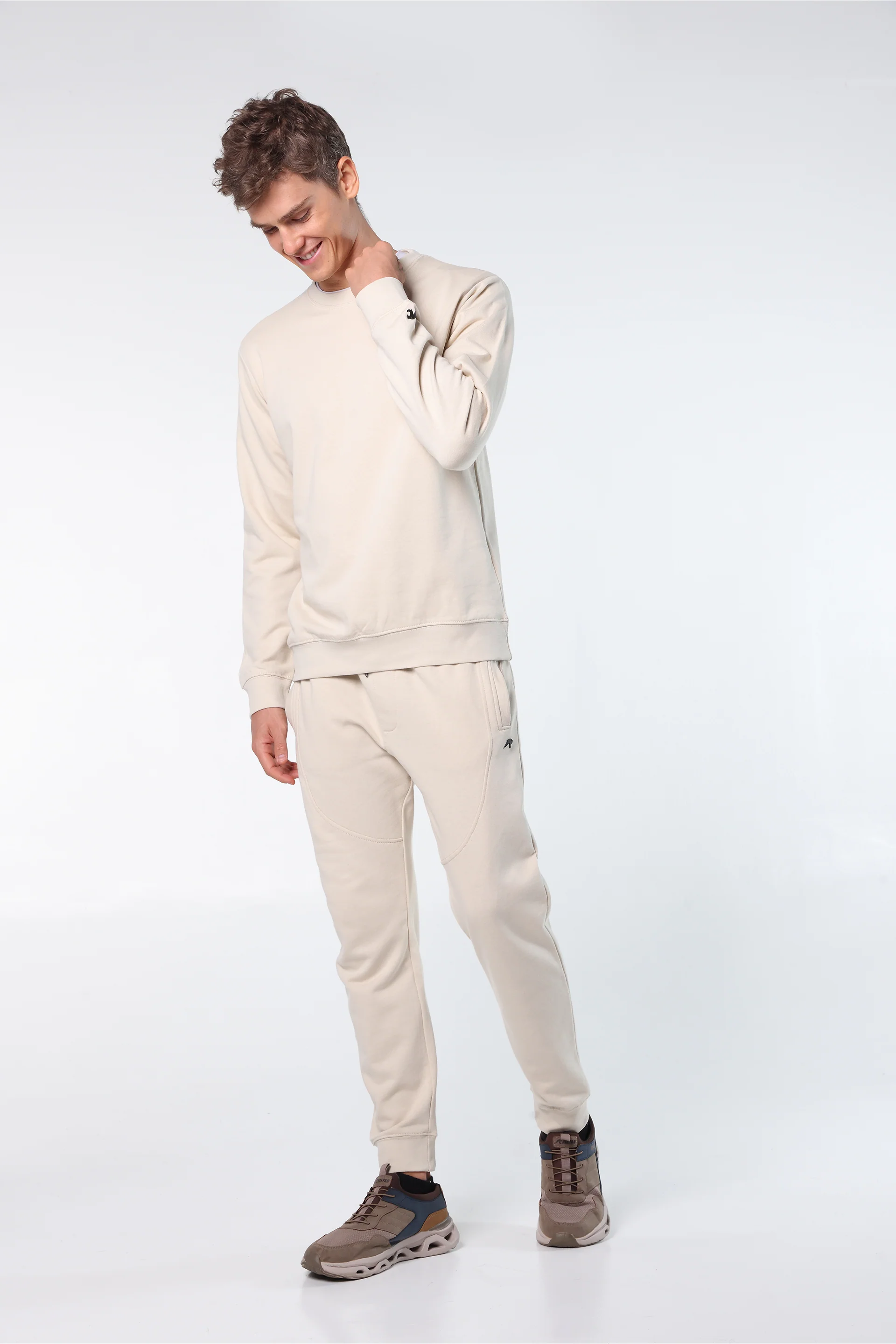 Athleisure Sweatshirt - Image 3